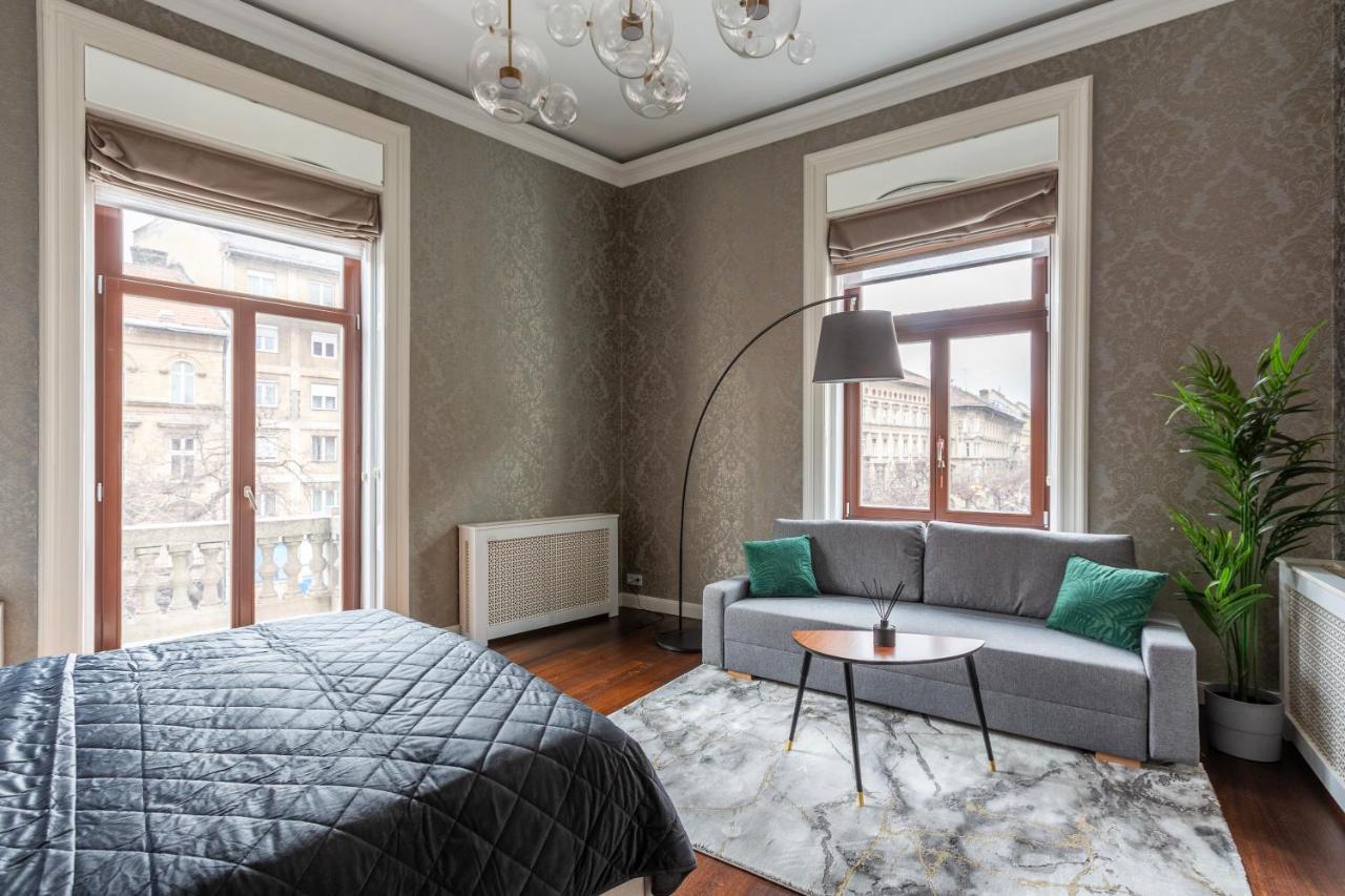 Luxury Apartment With Balcony Next To The New York Cafe Budapest Luaran gambar