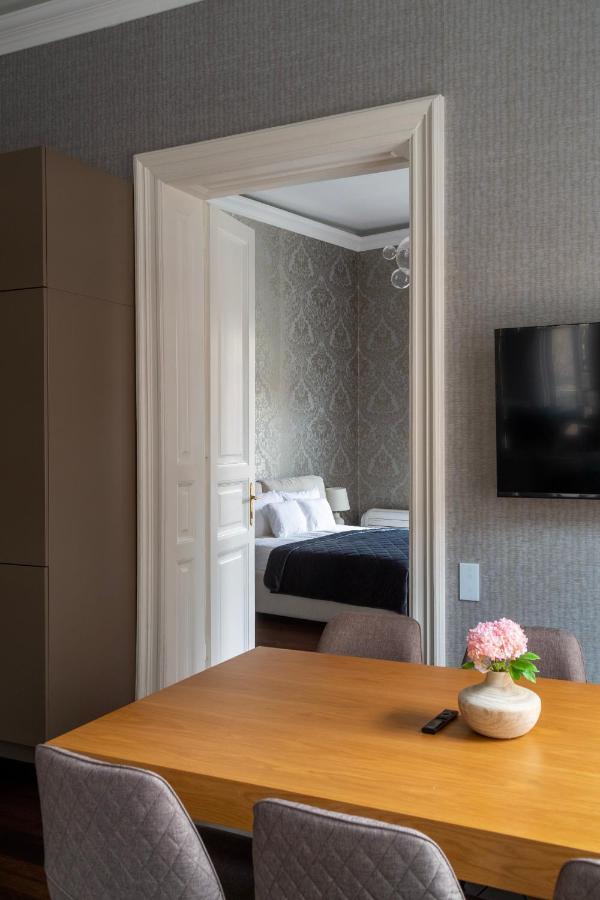 Luxury Apartment With Balcony Next To The New York Cafe Budapest Luaran gambar