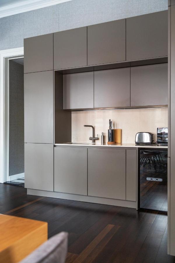 Luxury Apartment With Balcony Next To The New York Cafe Budapest Luaran gambar